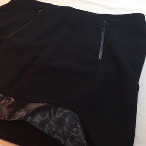h&m black skirt, unique details, excellent look
